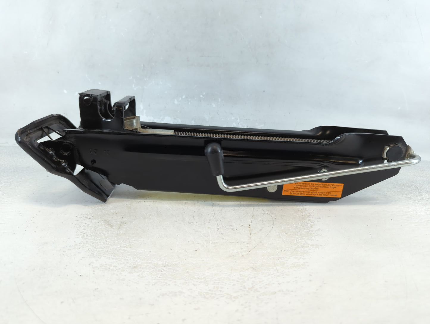 2010 Audi Q5 Spare Scissor Car Jack - Oemusedautoparts1.com