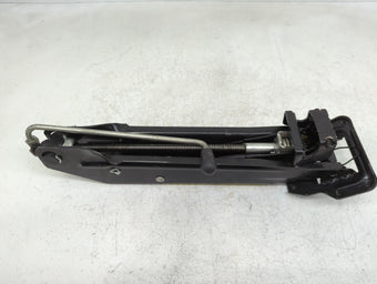 compare product Audi Q5 Spare Scissor Car Jack 1093777