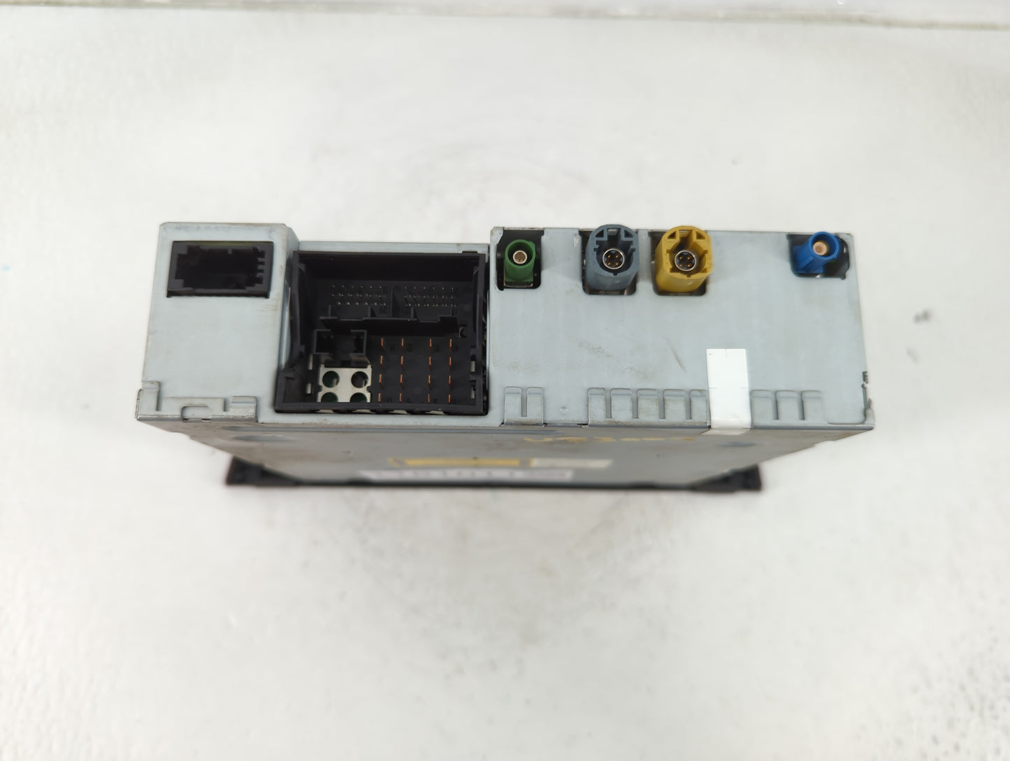 2009-2010 Audi Q5 Radio AM FM Cd Player Receiver Replacement P/N:8T1 035 664 B Fits Fits 2009 2010 OEM Used Auto Parts - Oem