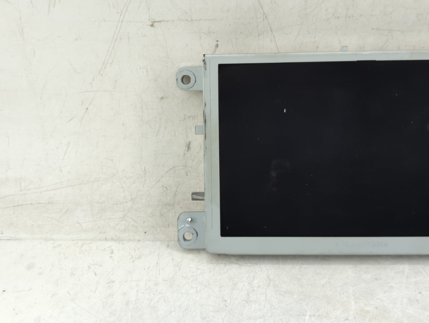 2009-2017 Audi Q5 Information Display Screen - Oemusedautoparts1.com