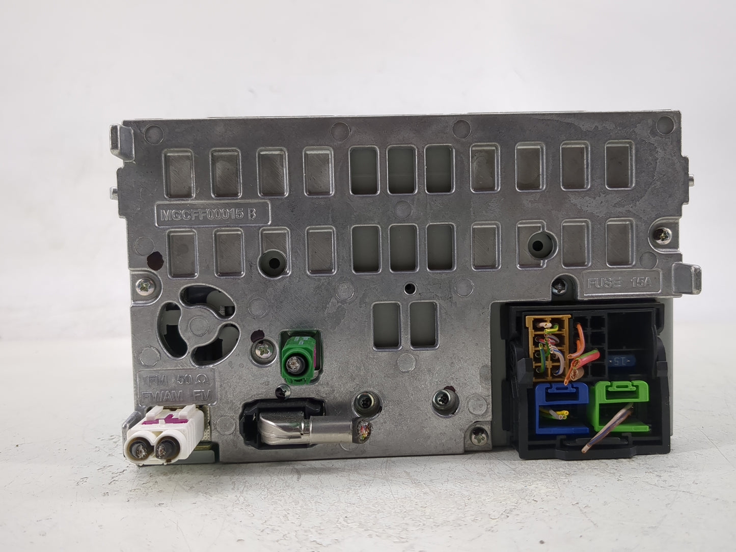 2009-2010 Audi Q5 Radio AM FM Cd Player Receiver Replacement P/N:8T1 035 186 R Fits Fits 2009 2010 OEM Used Auto Parts - Oem