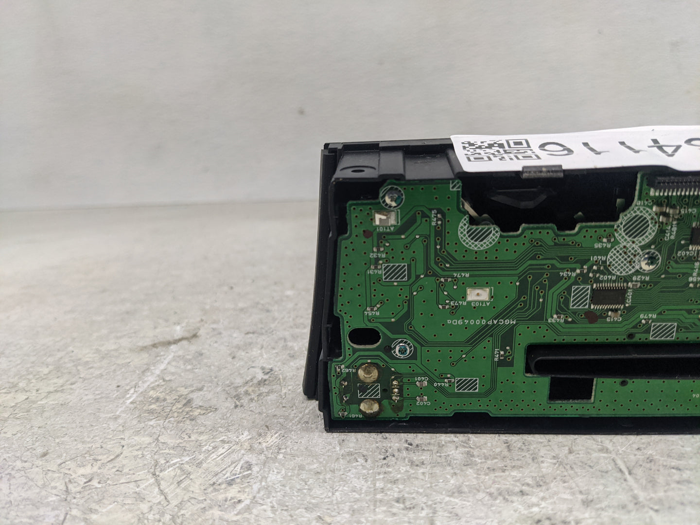 2009-2010 Audi Q5 Radio Control Panel - Oemusedautoparts1.com