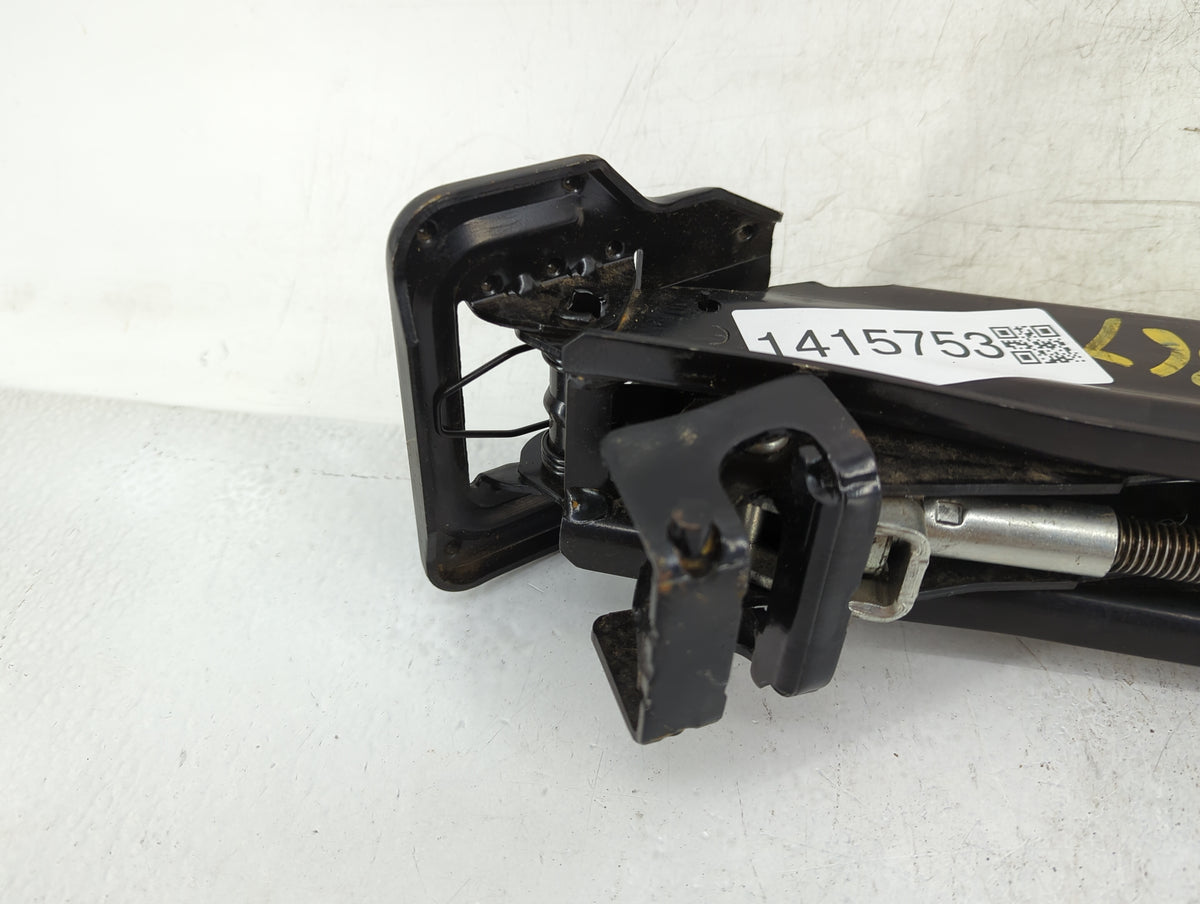 2010 Audi Q5 Spare Scissor Car Jack - Oemusedautoparts1.com
