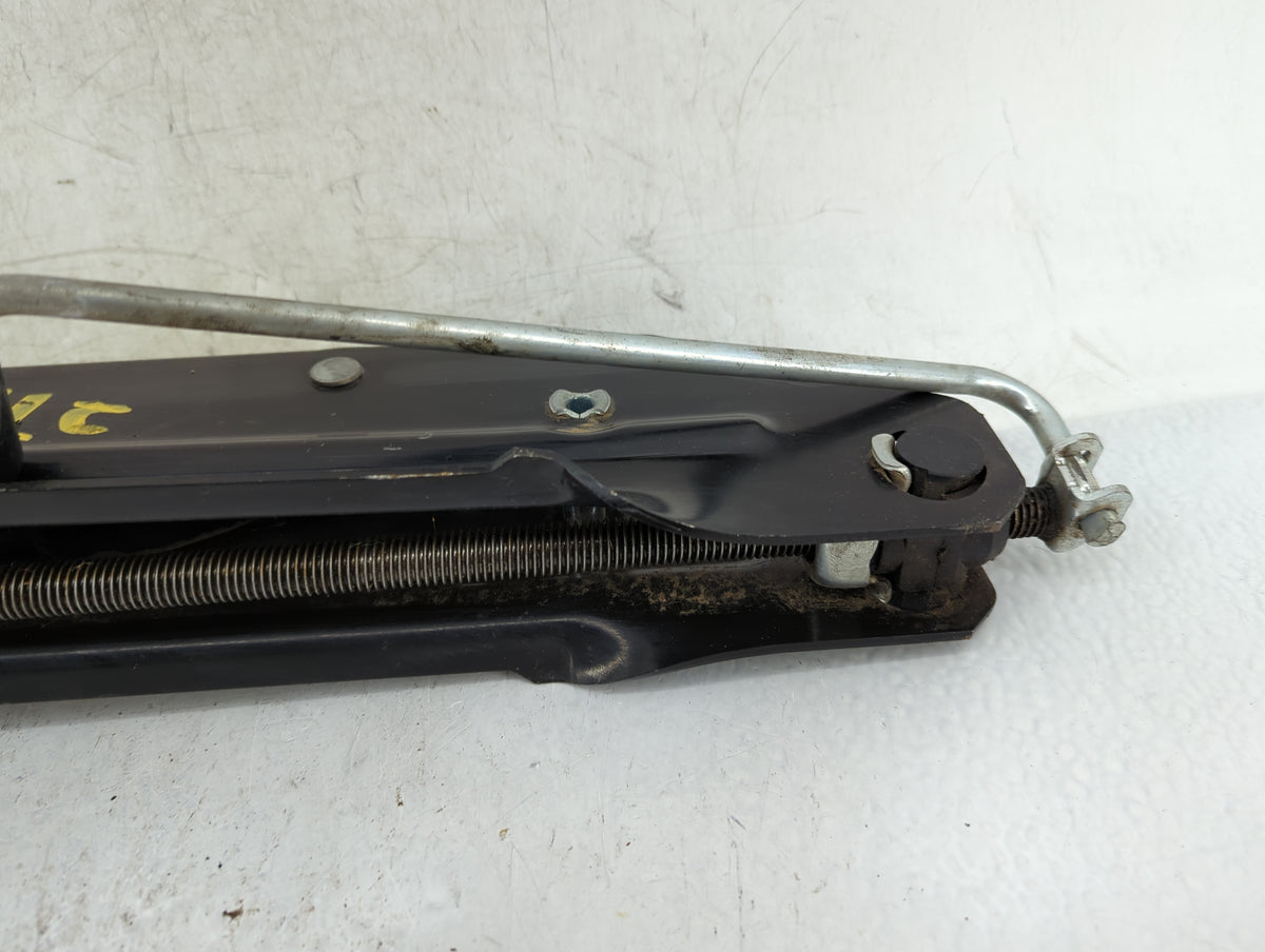 2010 Audi Q5 Spare Scissor Car Jack - Oemusedautoparts1.com