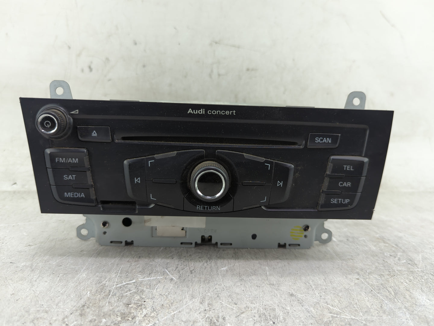 2011-2017 Audi Q5 Radio AM FM Cd Player Receiver Replacement P/N:8T1035186R CQ-JA1962G Fits OEM Used Auto Parts - Oemusedaut