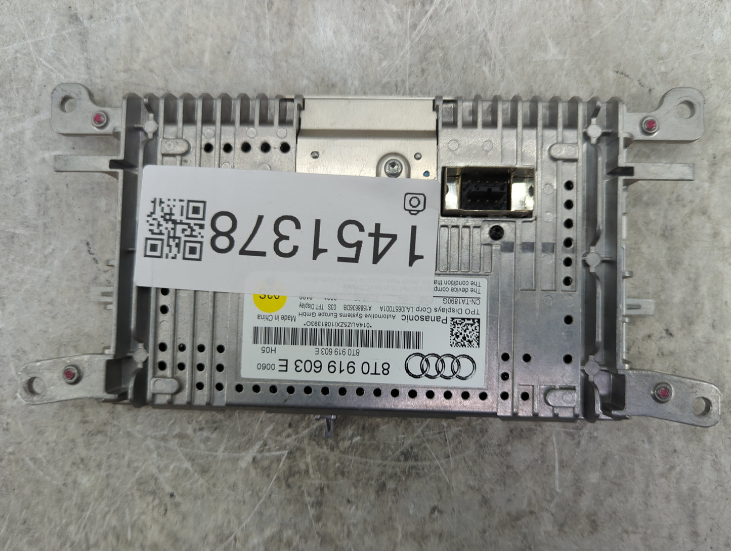 2009-2017 Audi Q5 Information Display Screen - Oemusedautoparts1.com