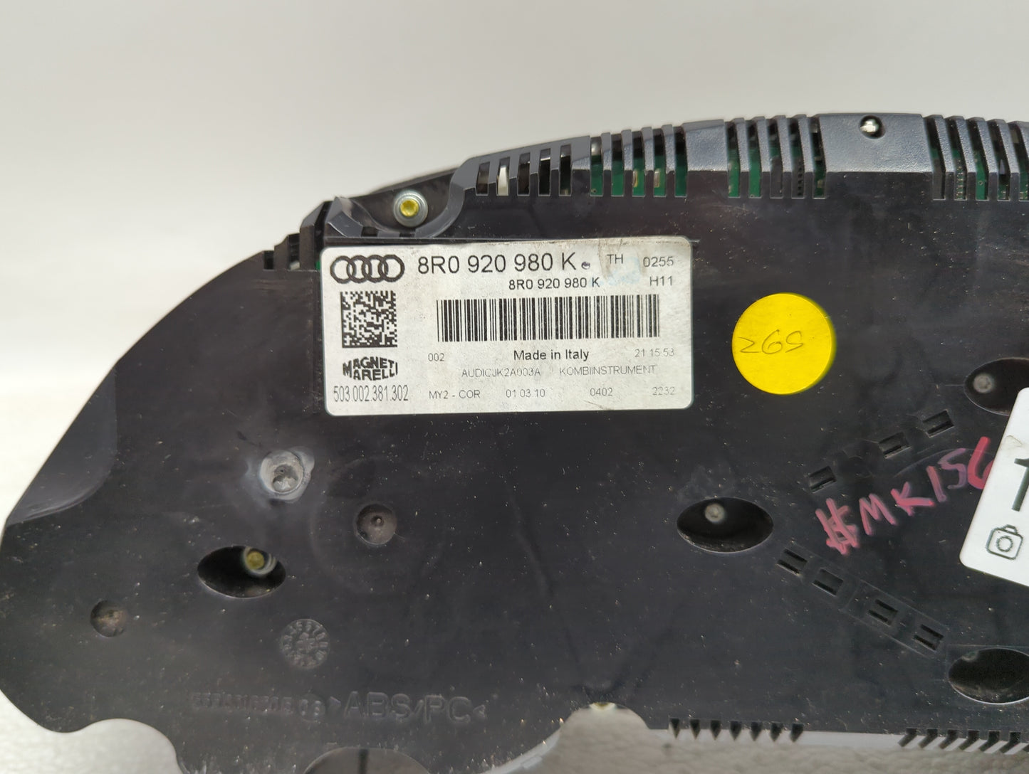 2009-2010 Audi Q5 Instrument Cluster Speedometer Gauges P/N:8R0920980K 503002381302 Fits Fits 2009 2010 OEM Used Auto Parts 
