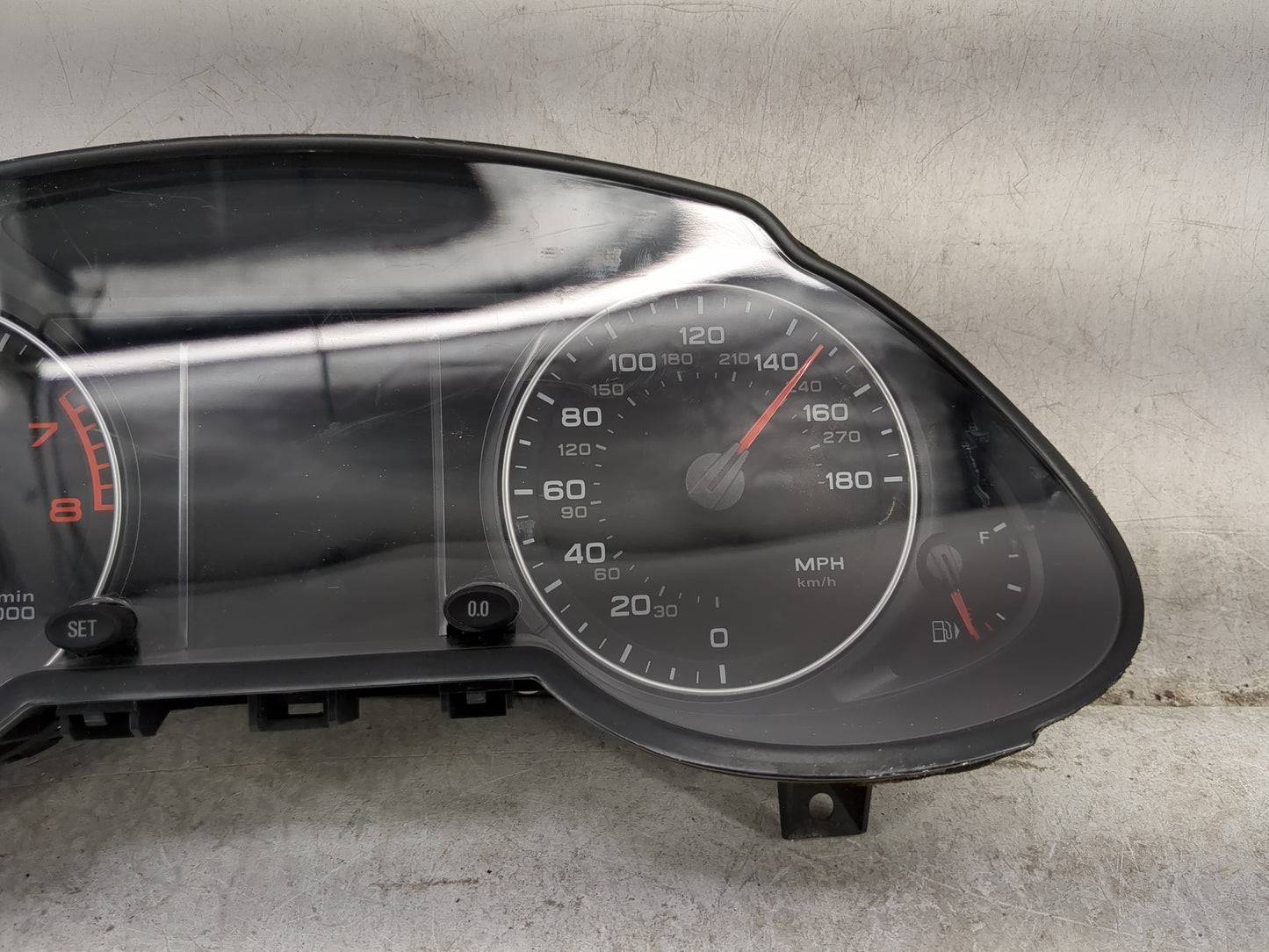 2009-2010 Audi Q5 Instrument Cluster Speedometer Gauges P/N:8R0920950B Miles: Fits Fits 2009 2010 OEM Used Auto Parts - Oemu