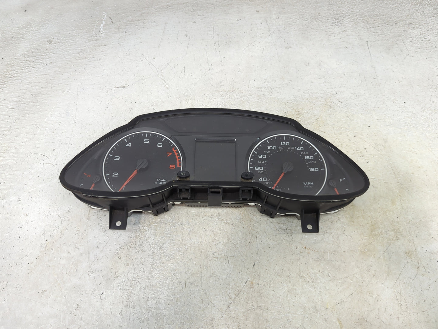 2009-2010 Audi Q5 Instrument Cluster Speedometer Gauges P/N:8R0920980K 503002381302 Miles: Fits Fits 2009 2010 OEM Used Auto