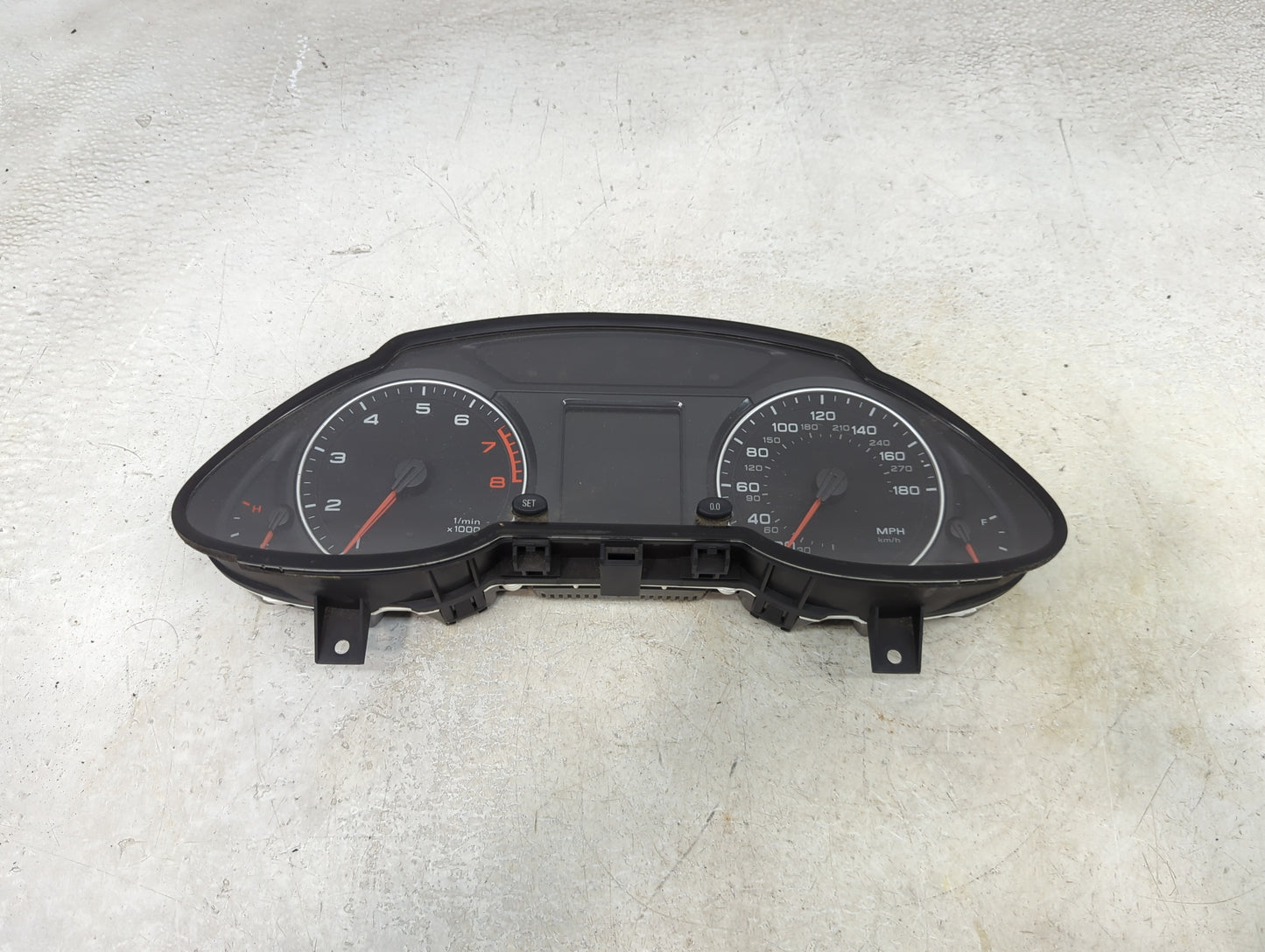 2009-2010 Audi Q5 Instrument Cluster Speedometer Gauges P/N:8R0920980K 503002381302 Miles: Fits Fits 2009 2010 OEM Used Auto