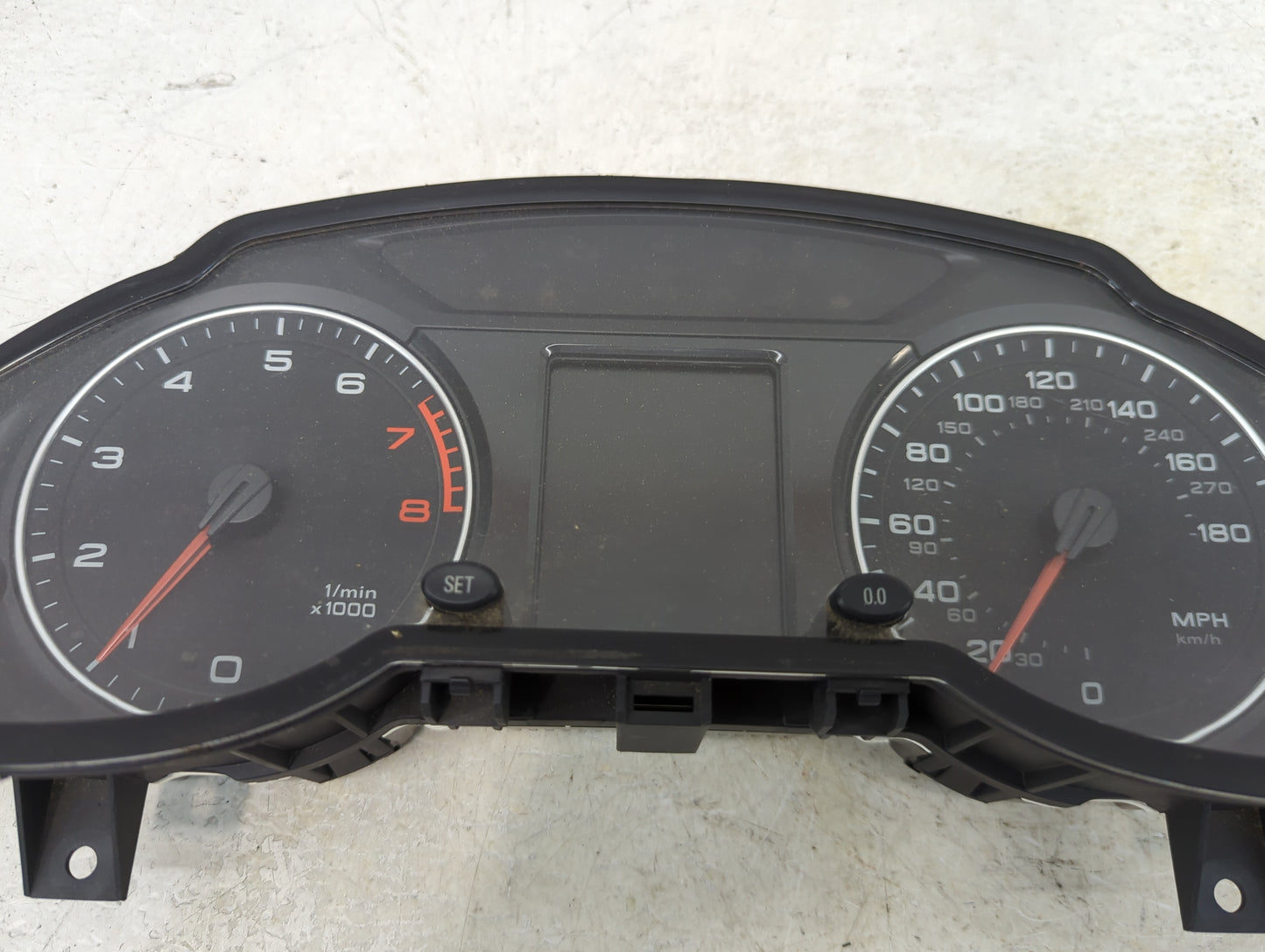 2009-2010 Audi Q5 Instrument Cluster Speedometer Gauges P/N:8R0920980K 503002381302 Miles: Fits Fits 2009 2010 OEM Used Auto