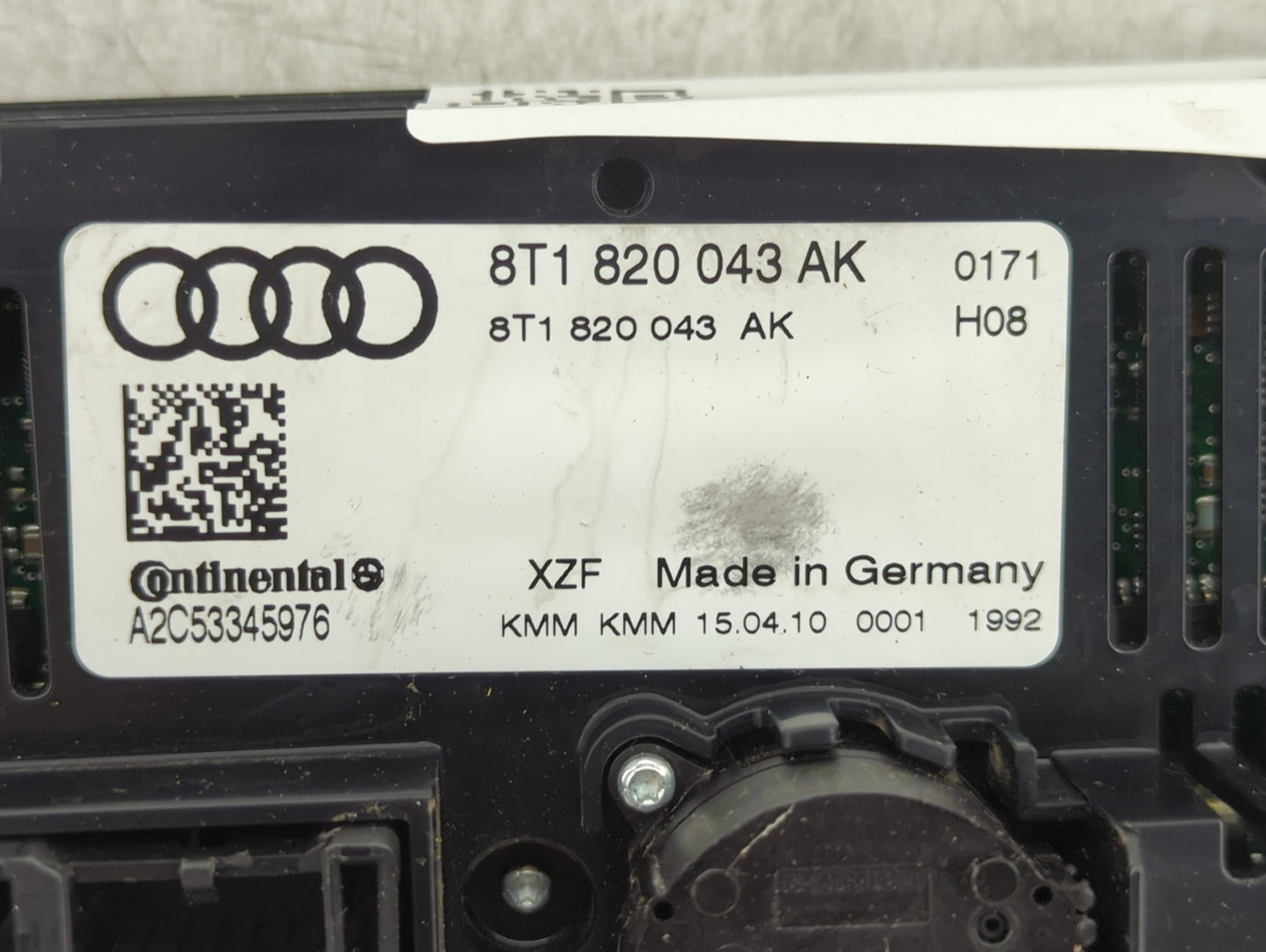 2009-2012 Audi Q5 Climate Control Module Temperature AC/Heater Replacement P/N:8T1 820 043 AK Fits OEM Used Auto Parts - Oem