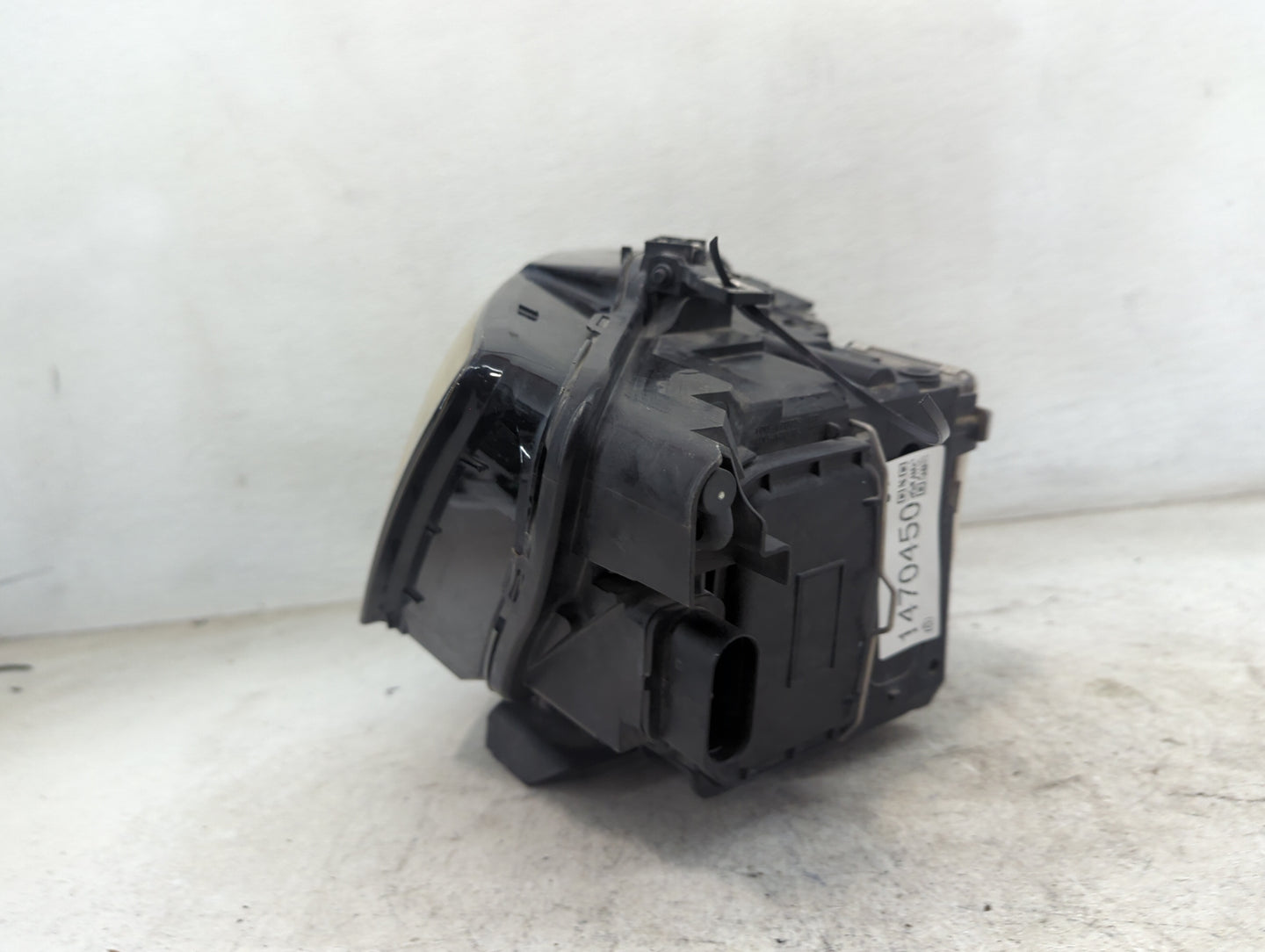 2010 Audi Q5 Passenger Right Oem Head Light Headlight Lamp Black - Oemusedautoparts1.com