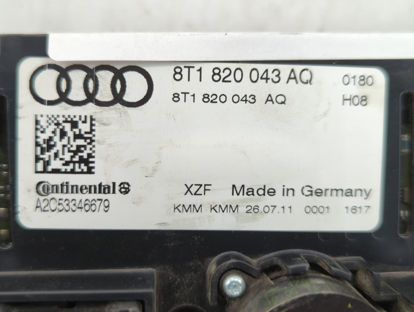 2009-2012 Audi Q5 Climate Control Module Temperature AC/Heater Replacement P/N:8T1 820 043 AA 8T1 820 043 AK Fits OEM Used A