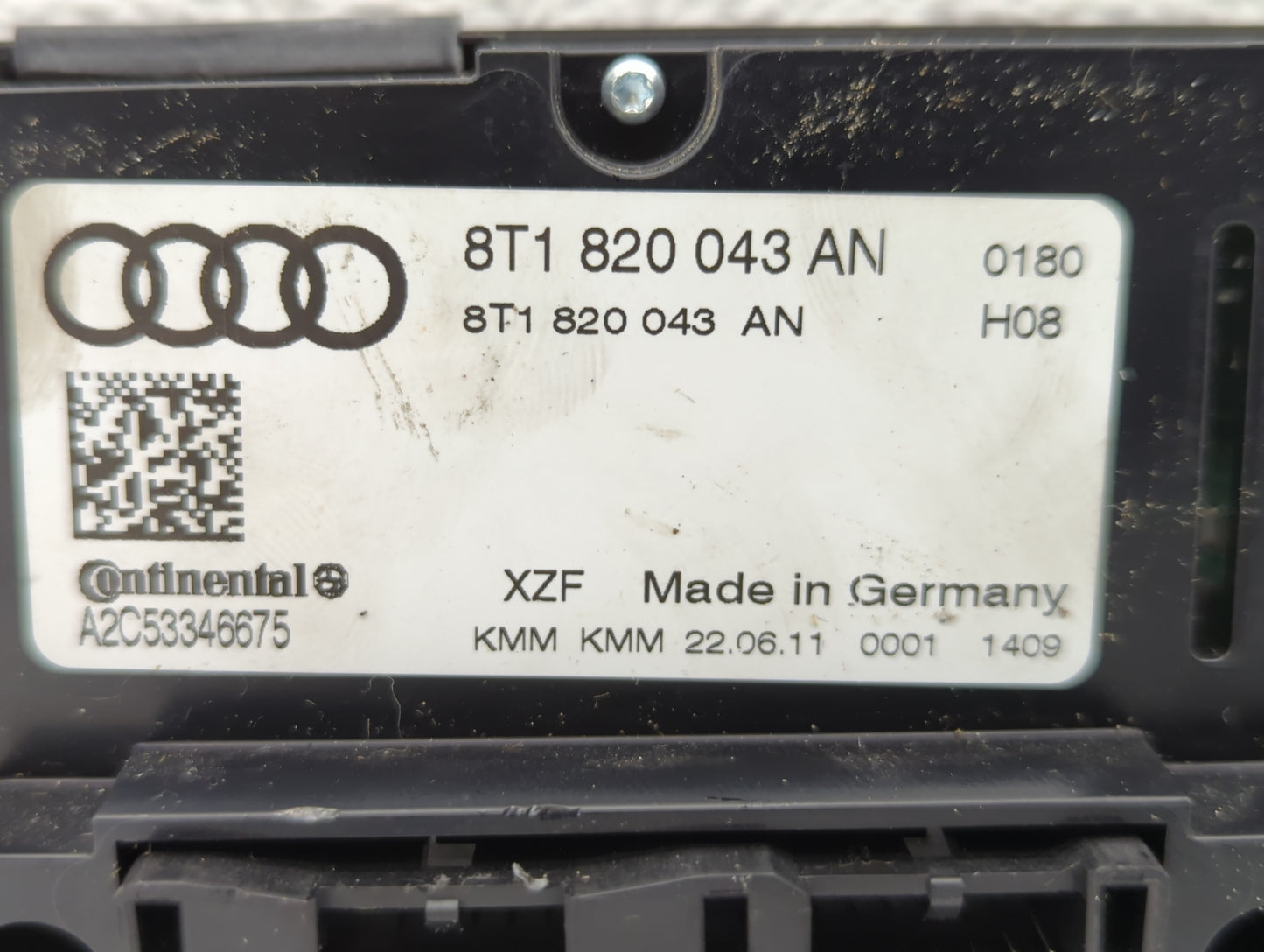 2009-2010 Audi Q5 Climate Control Module Temperature AC/Heater Replacement P/N:8T1 820 043 AN 8T1 820 043 AH Fits OEM Used A