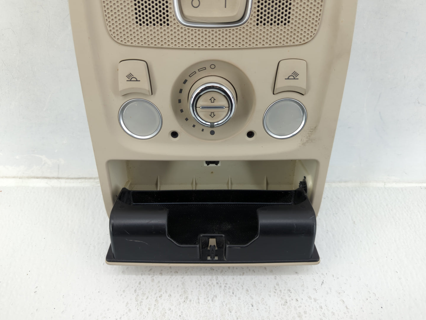 2009-2017 Audi Q5 Overhead Roof Console 585844 - Oemusedautoparts1.com