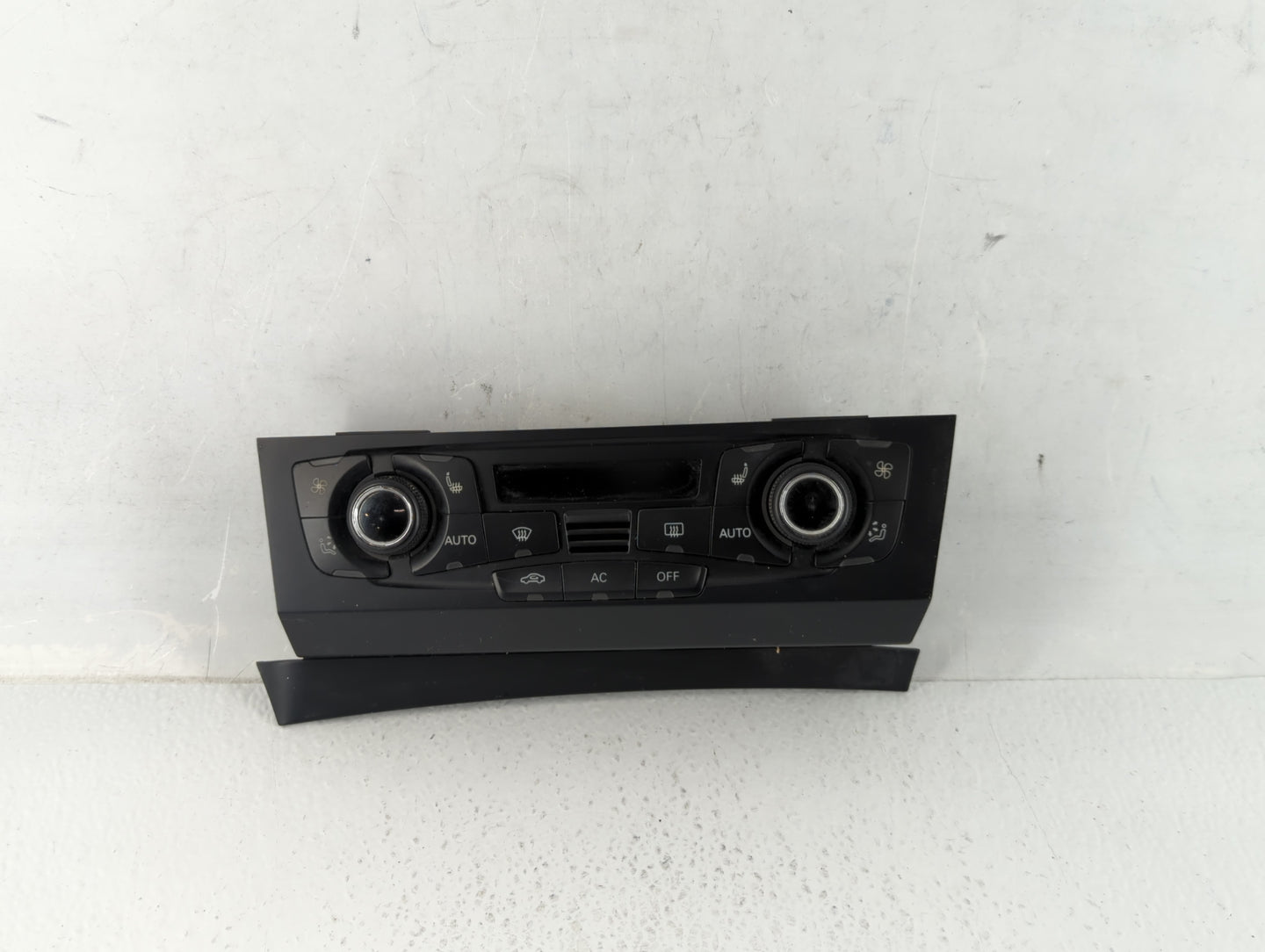 2009-2012 Audi Q5 Climate Control Module Temperature AC/Heater Replacement P/N:08T 820 043 AK Fits OEM Used Auto Parts - Oem