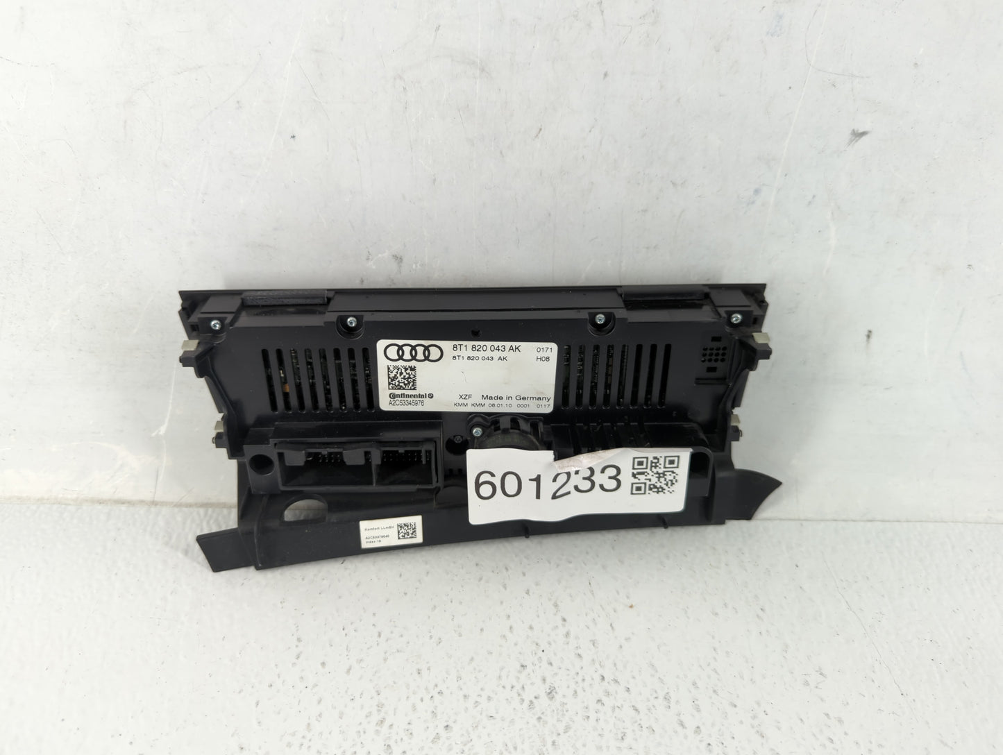 2009-2012 Audi Q5 Climate Control Module Temperature AC/Heater Replacement P/N:08T 820 043 AK Fits OEM Used Auto Parts - Oem