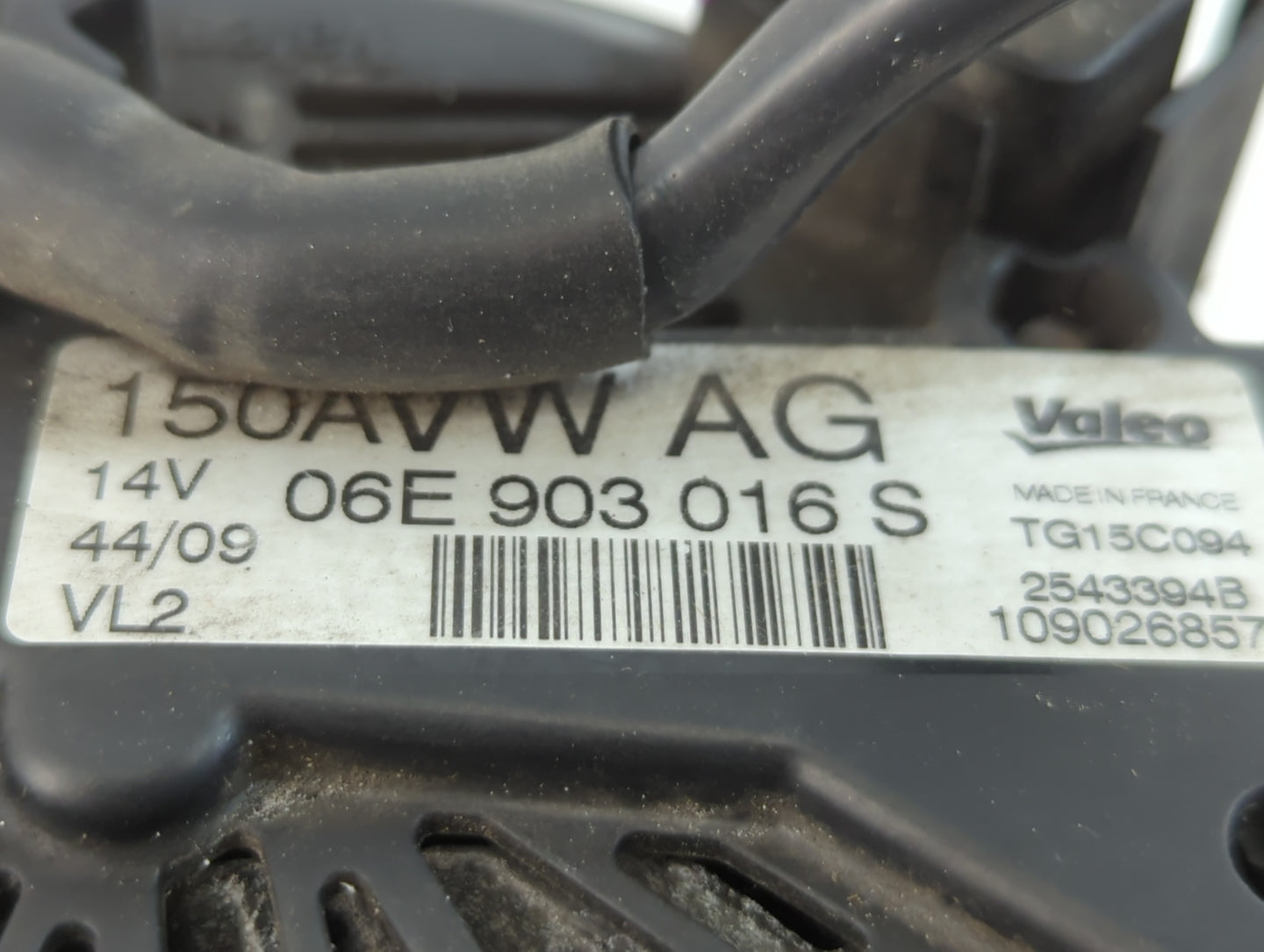 2010 Audi Q5 Alternator Replacement Generator Charging Assembly Engine OEM P/N:06E 903 016 S Fits OEM Used Auto Parts - Oemu