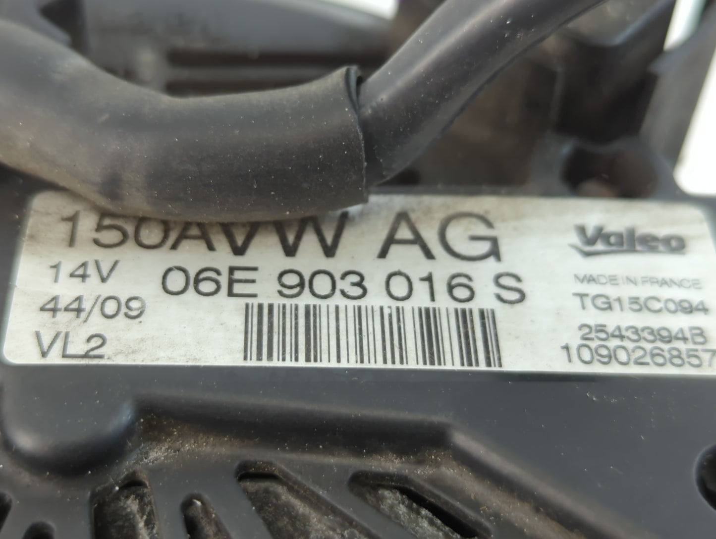 2010 Audi Q5 Alternator Replacement Generator Charging Assembly Engine OEM P/N:06E 903 016 S Fits OEM Used Auto Parts - Oemu