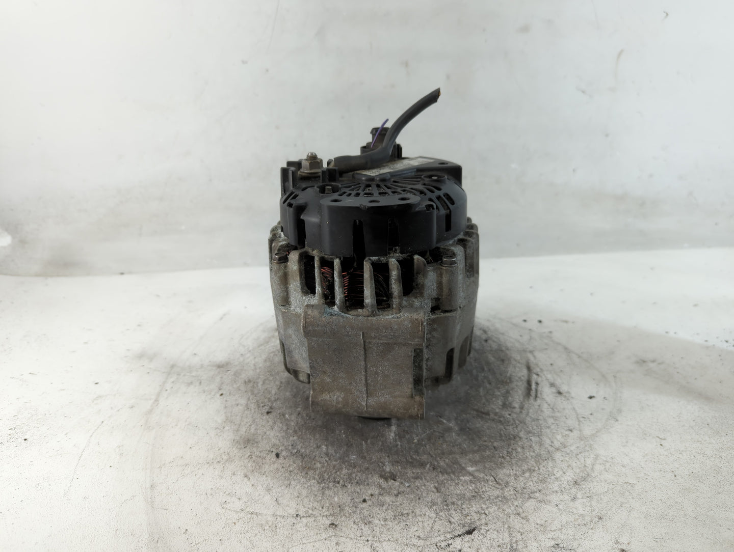 2010 Audi Q5 Alternator Replacement Generator Charging Assembly Engine OEM P/N:06E 903 016 S Fits OEM Used Auto Parts - Oemu