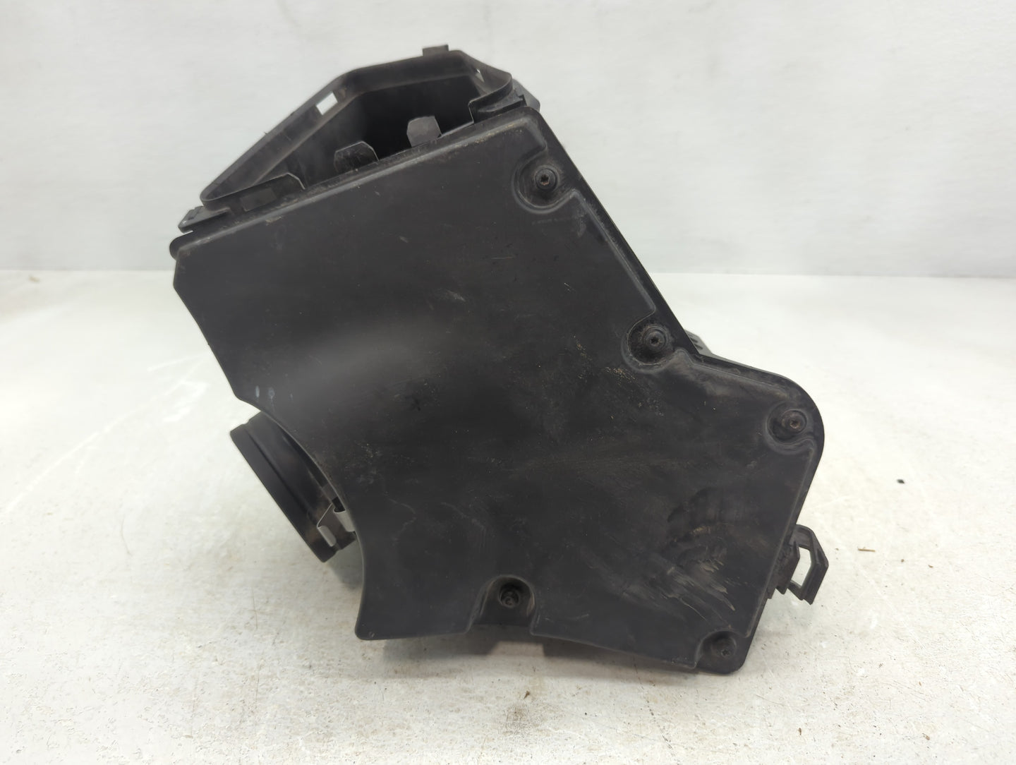 2010-2011 Audi Q5 Air Cleaner Intake-duct Hose Tube - Oemusedautoparts1.com