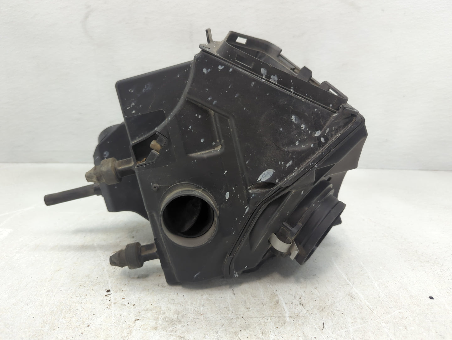 2010-2011 Audi Q5 Air Cleaner Intake-duct Hose Tube - Oemusedautoparts1.com