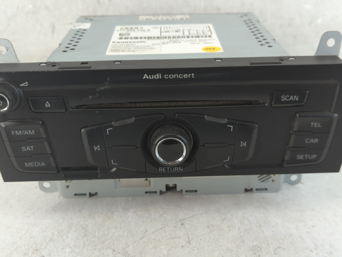 2011-2017 Audi Q5 Radio AM FM Cd Player Receiver Replacement P/N:8T1 035 186 R Fits Fits 2010 2011 2012 2013 2014 2015 2016 