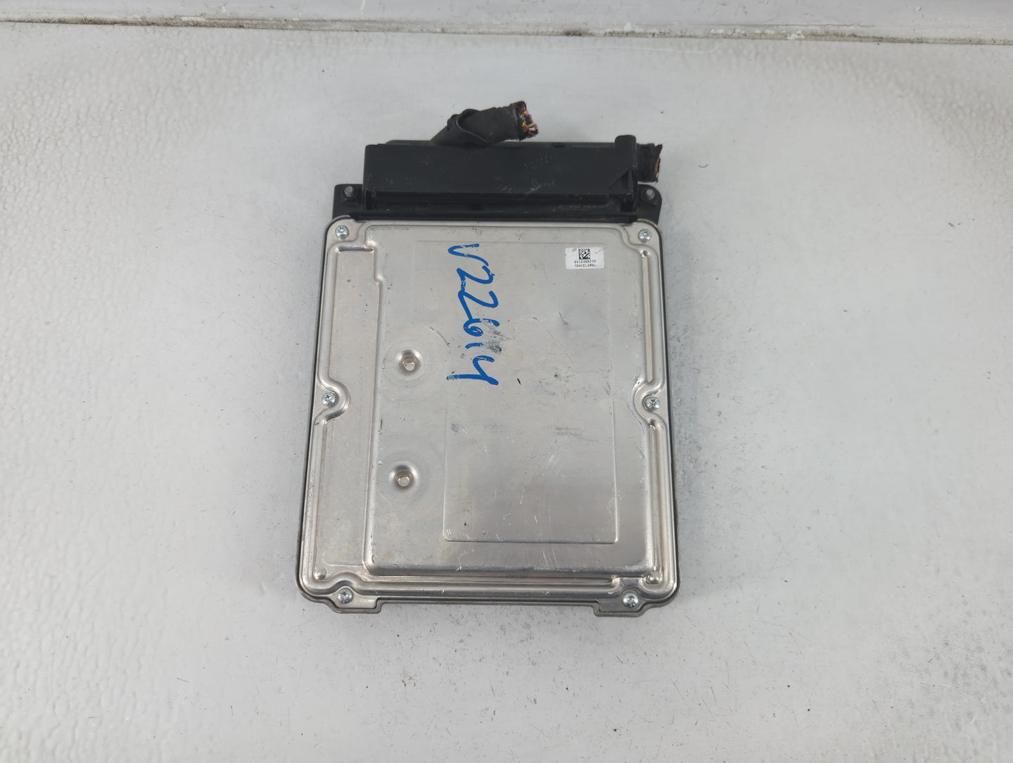 2010 Audi Q7 PCM Engine Control Computer ECU ECM PCU OEM P/N:4L0 910 5 Fits OEM Used Auto Parts - Oemusedautoparts1.com