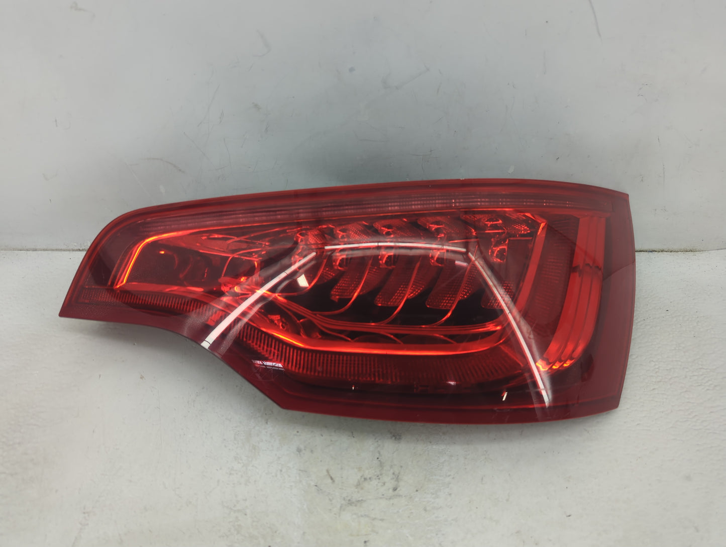 2010 Audi Q7 Tail Light Assembly Driver Left OEM P/N:4L0 945 094 G Fits OEM Used Auto Parts - Oemusedautoparts1.com