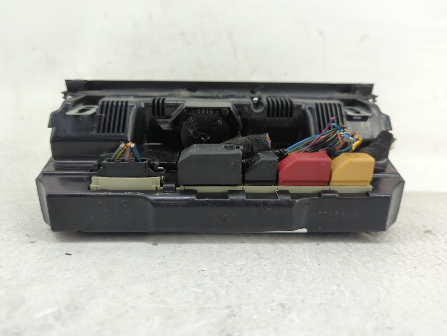 2010-2011 Audi Q7 Climate Control Module Temperature AC/Heater Replacement P/N:4L0 820 043 AB Fits Fits 2010 2011 OEM Used A