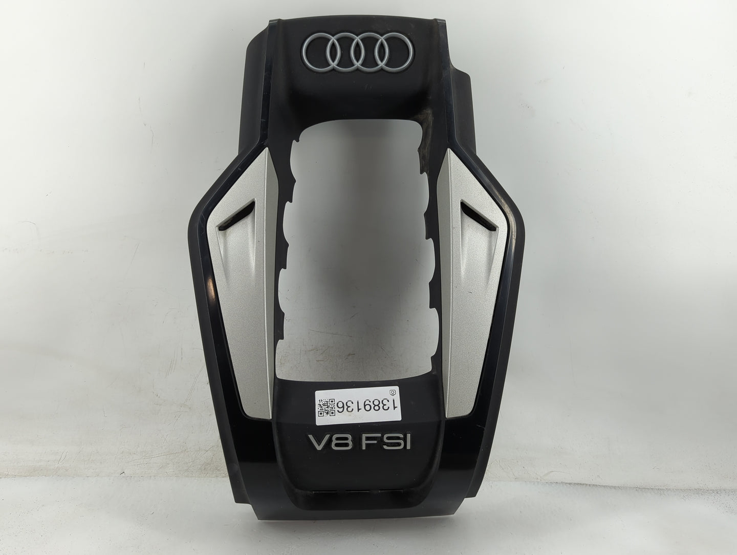 2010 Audi Q7 Engine Cover - Oemusedautoparts1.com