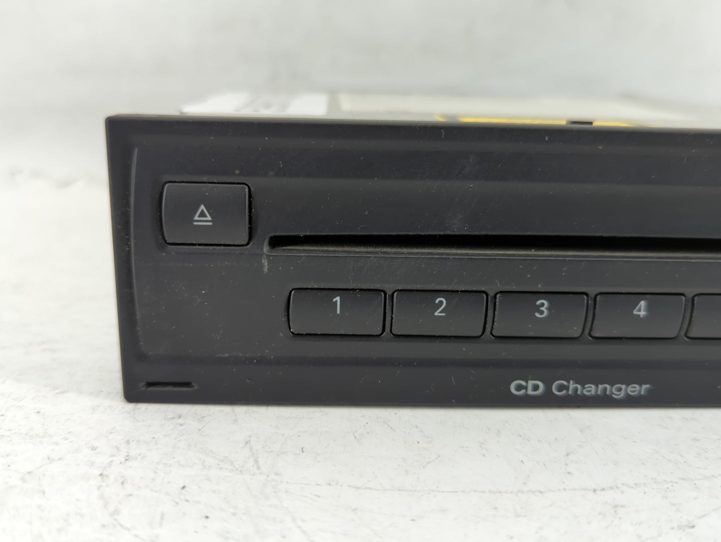 2007-2011 Audi Q7 Radio AM FM Cd Player Receiver Replacement P/N:04F 035 110 A Fits Fits 2007 2008 2009 2010 2011 OEM Used A