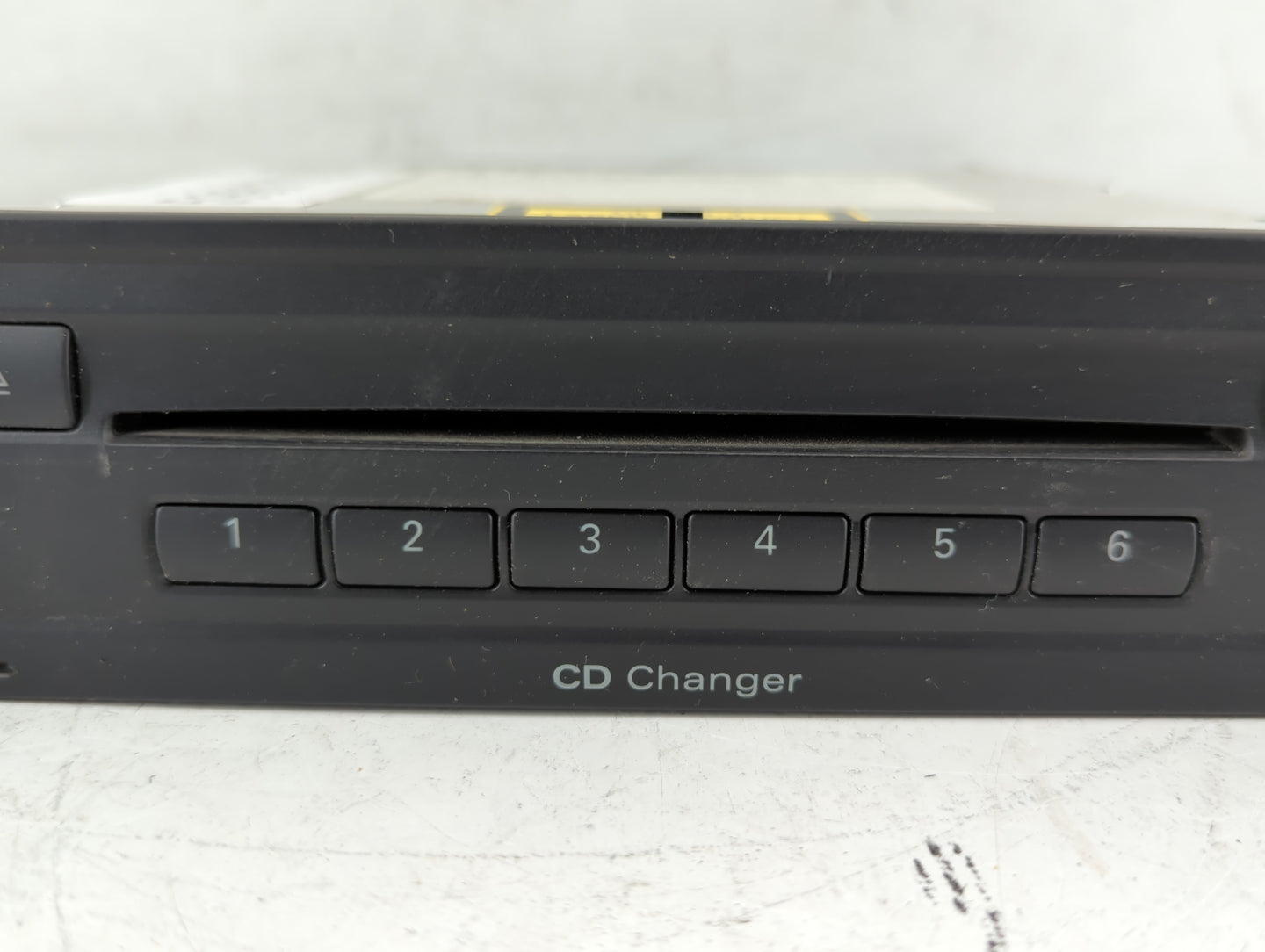 2007-2011 Audi Q7 Radio AM FM Cd Player Receiver Replacement P/N:04F 035 110 A Fits Fits 2007 2008 2009 2010 2011 OEM Used A