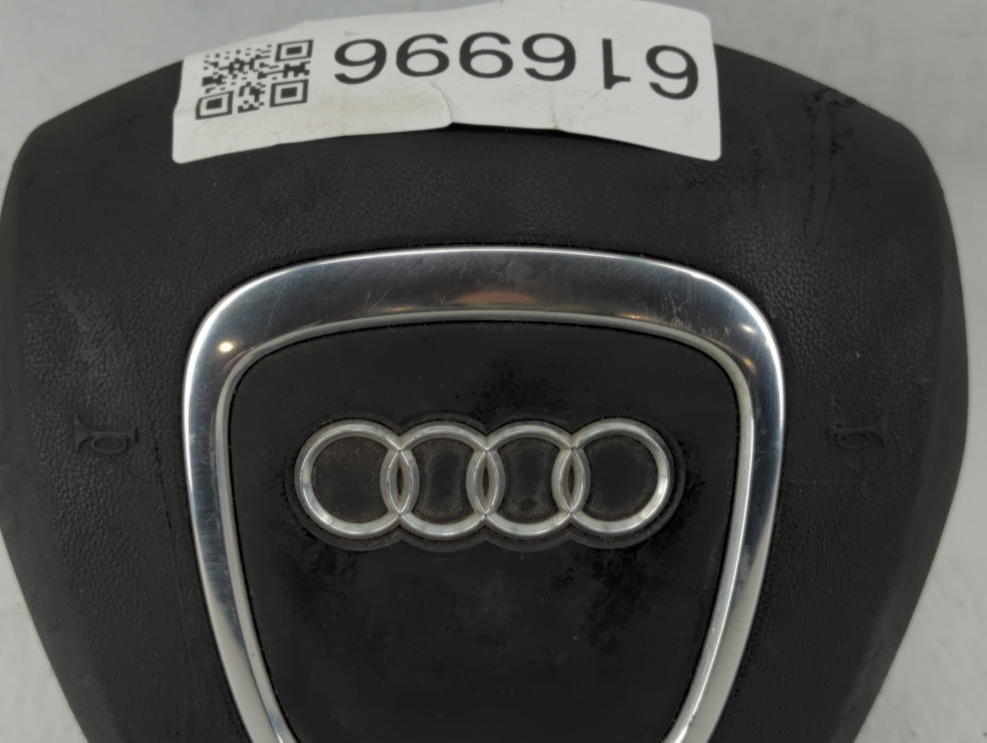 2007-2010 Audi Q7 Air Bag Driver Left Steering Wheel Mounted P/N:4L0 880 201 Q 6PS Fits Fits 2007 2008 2009 2010 OEM Used Au