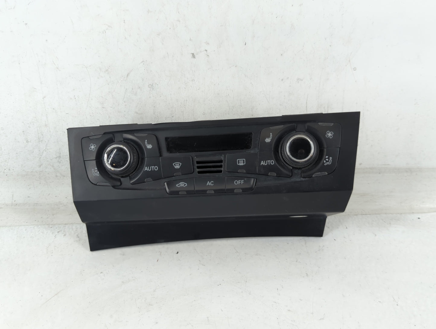 2010-2012 Audi S4 Climate Control Module Temperature AC/Heater Replacement P/N:8T1 820 043 AQ Fits OEM Used Auto Parts - Oem