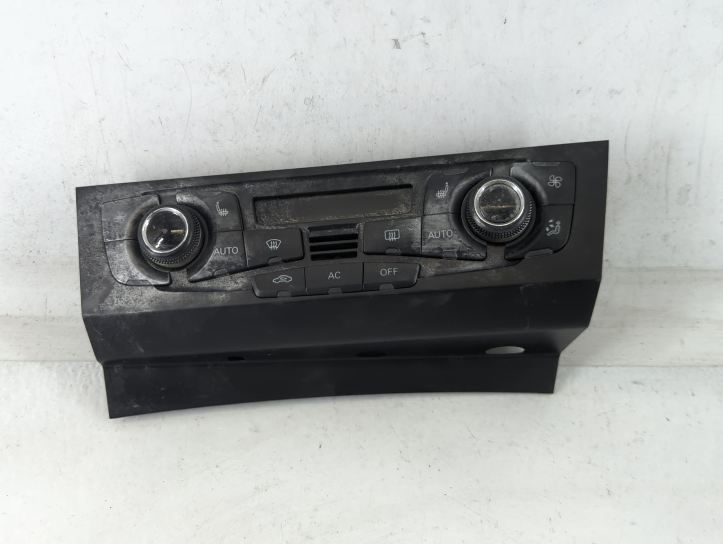 2010-2012 Audi S4 Climate Control Module Temperature AC/Heater Replacement P/N:8T1 820 043 AQ Fits OEM Used Auto Parts - Oem