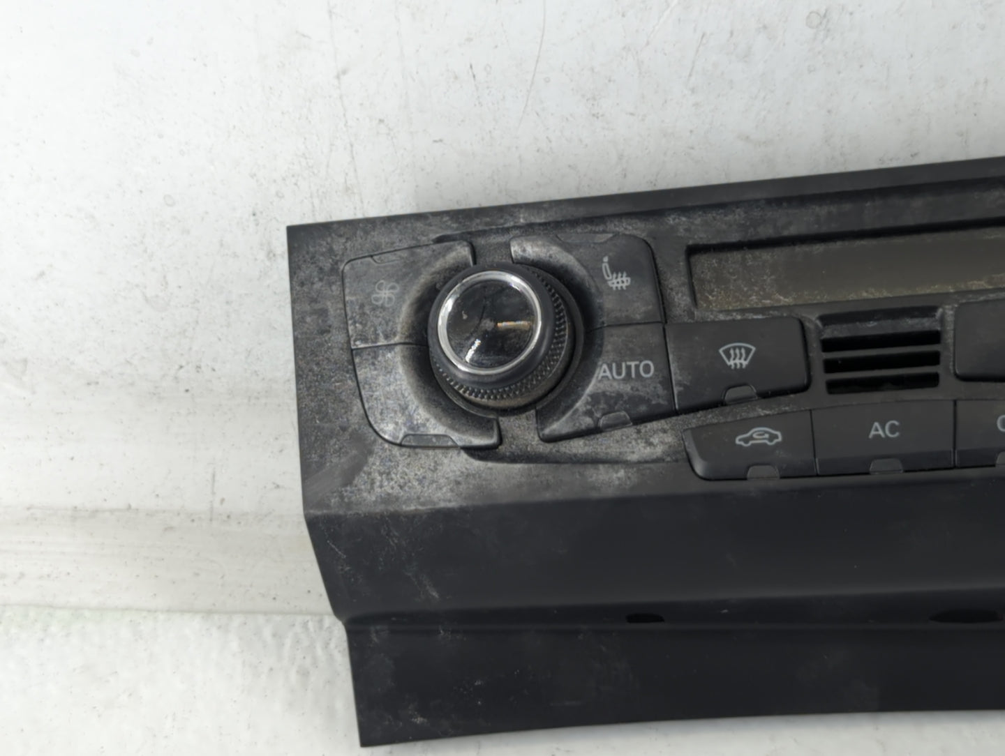 2010-2012 Audi S4 Climate Control Module Temperature AC/Heater Replacement P/N:8T1 820 043 AQ Fits OEM Used Auto Parts - Oem