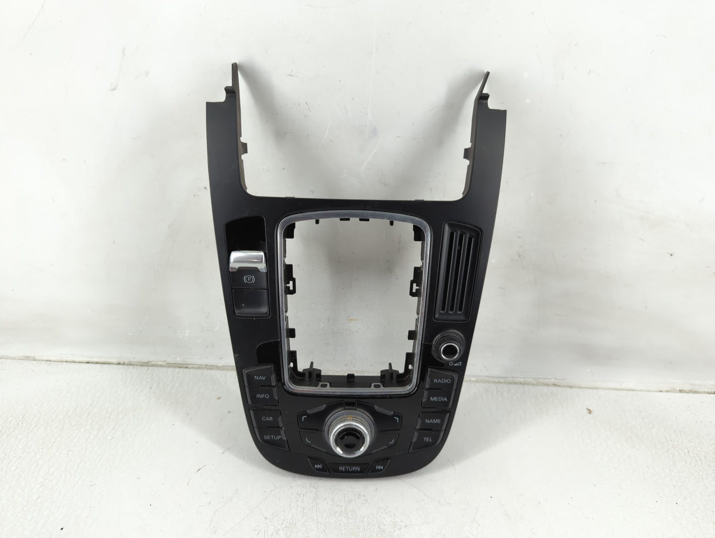 2008-2012 Audi S5 Radio Control Panel - Oemusedautoparts1.com