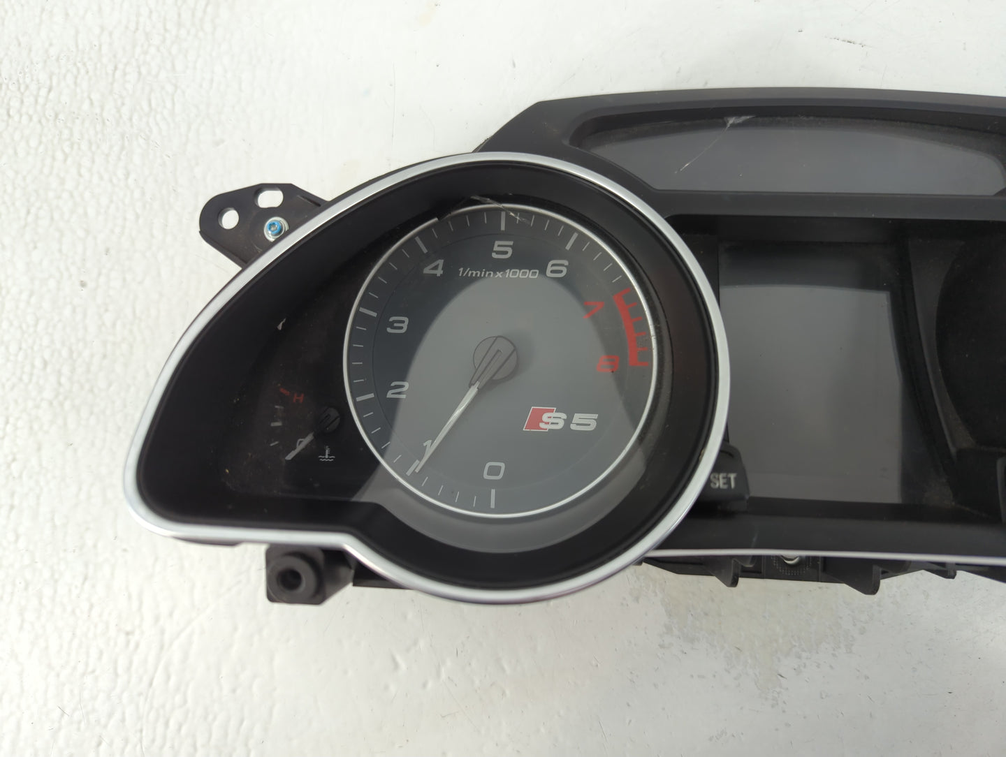 2010 Audi S5 Instrument Cluster Speedometer Gauges P/N:8T0 920 981 N Fits OEM Used Auto Parts - Oemusedautoparts1.com