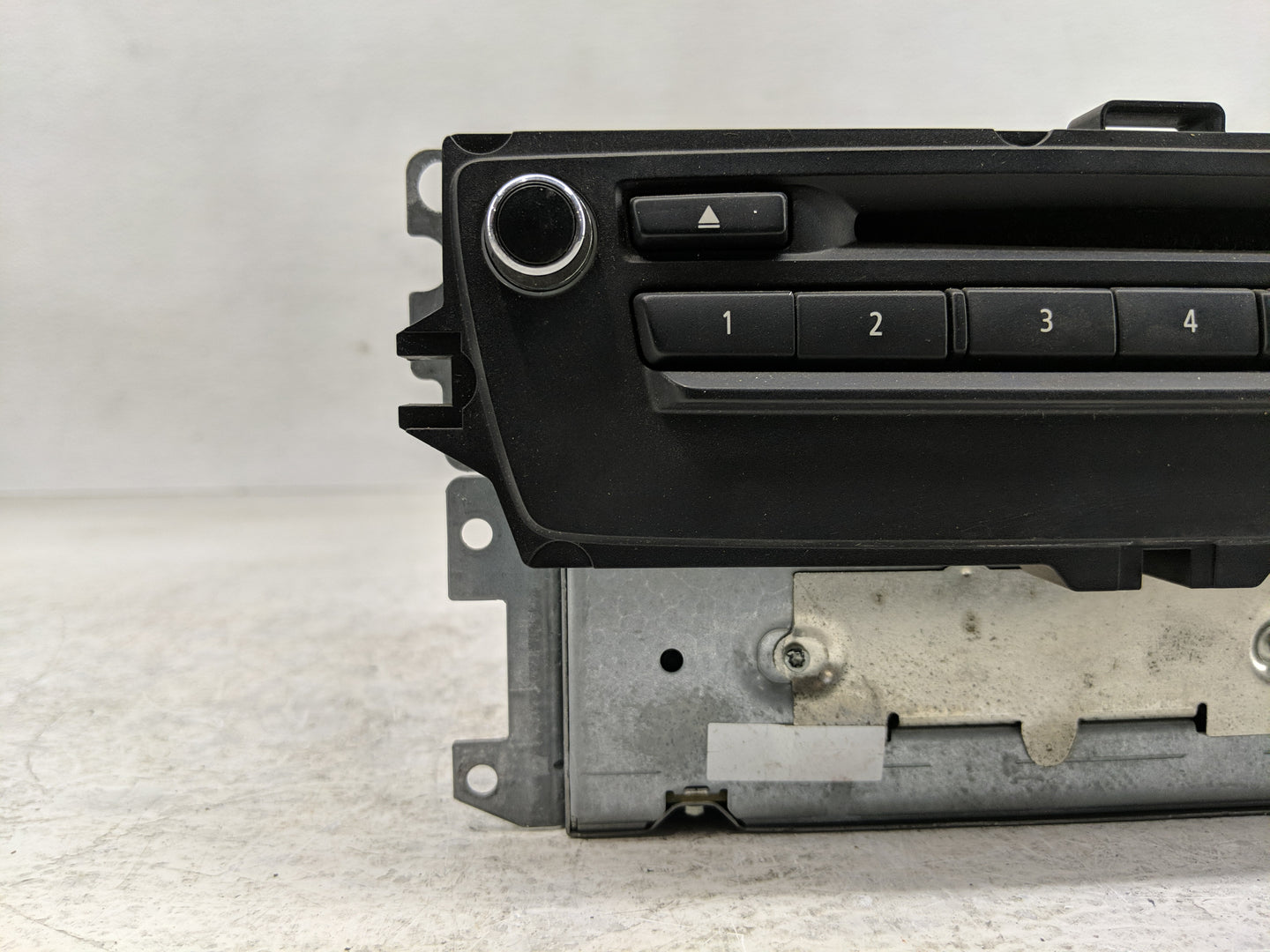 2010 Bmw 128i Radio AM FM Cd Player Receiver Replacement P/N:928343001 Fits OEM Used Auto Parts - Oemusedautoparts1.com