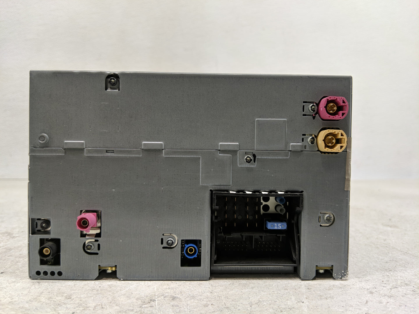 2010 Bmw 128i Radio AM FM Cd Player Receiver Replacement P/N:928343001 Fits OEM Used Auto Parts - Oemusedautoparts1.com