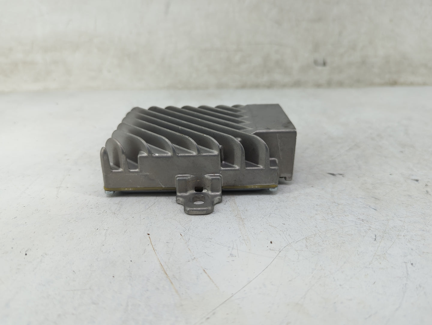 2010 Bmw 328i Radio Speaker Amplifier - Oemusedautoparts1.com