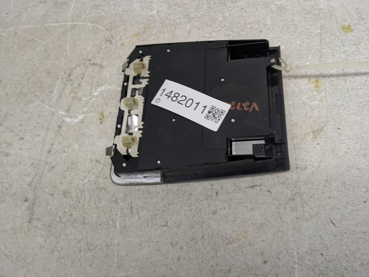 2010 Bmw 328i Overhead Roof Console - Oemusedautoparts1.com