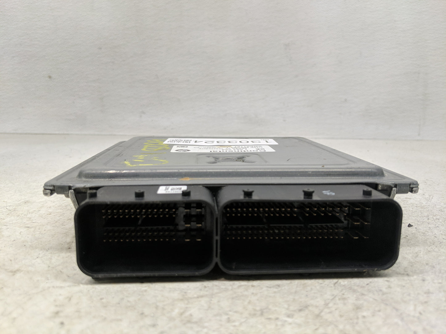 2007-2010 Bmw 328i PCM Engine Control Computer ECU ECM PCU OEM P/N:7 624 052 Fits Fits 2007 2008 2009 2010 OEM Used Auto Par