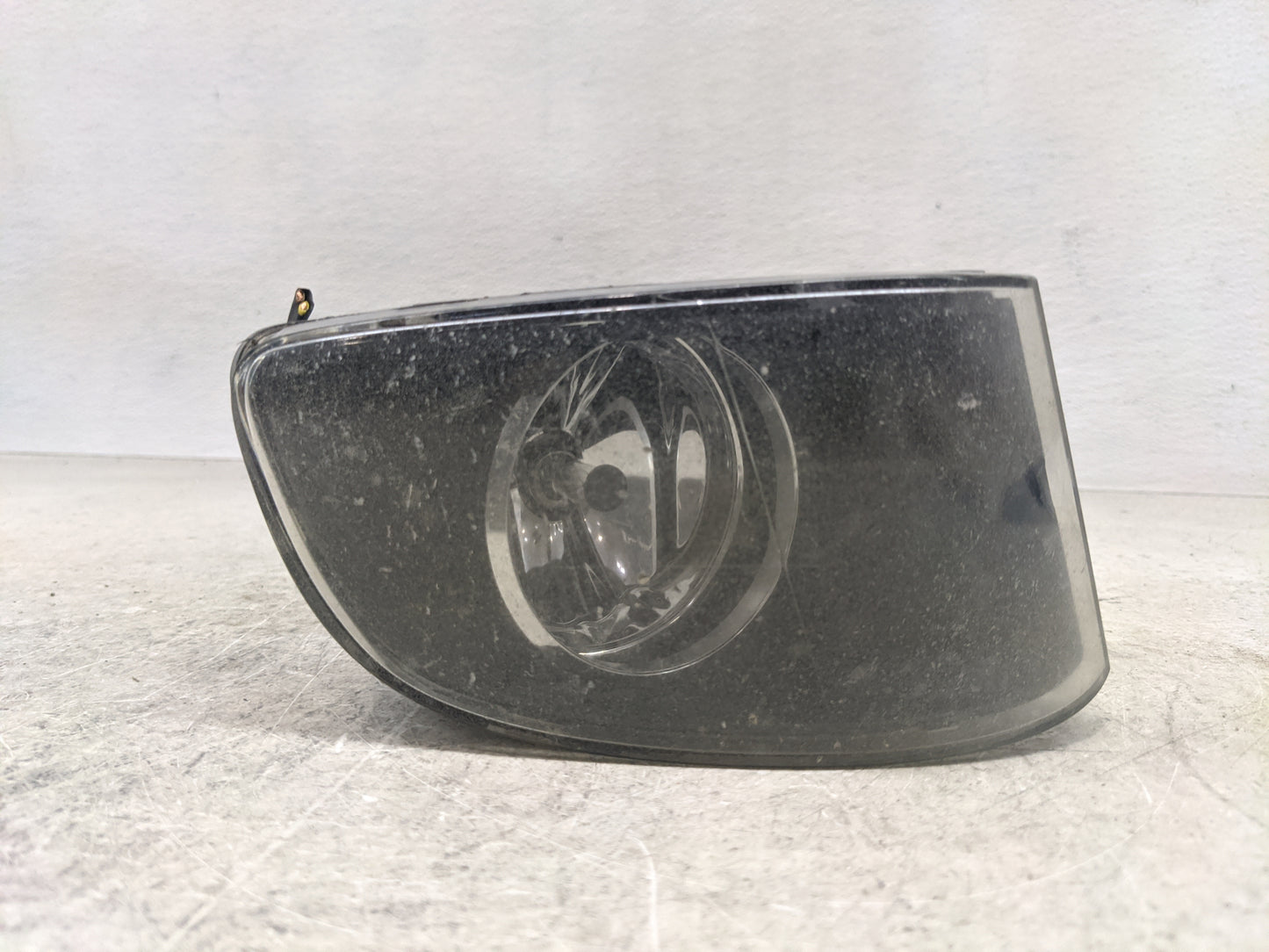 2007-2010 Bmw 328i Tail Light Assembly Passenger Right OEM P/N:6 937 466 Fits Fits 2007 2008 2009 2010 OEM Used Auto Parts -