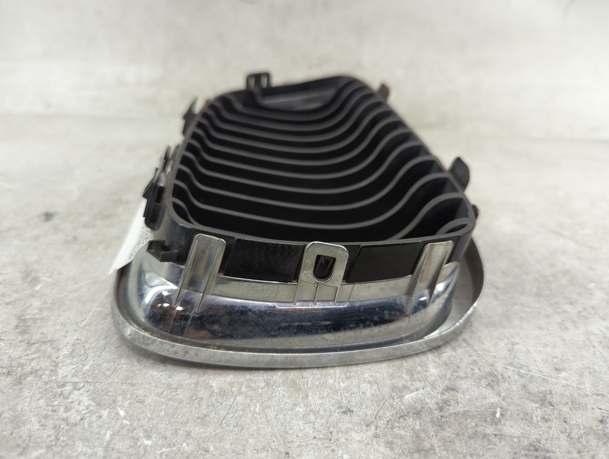 2009-2012 Bmw 328i Front Grille Bumper Not Included 1459863 - Oemusedautoparts1.com