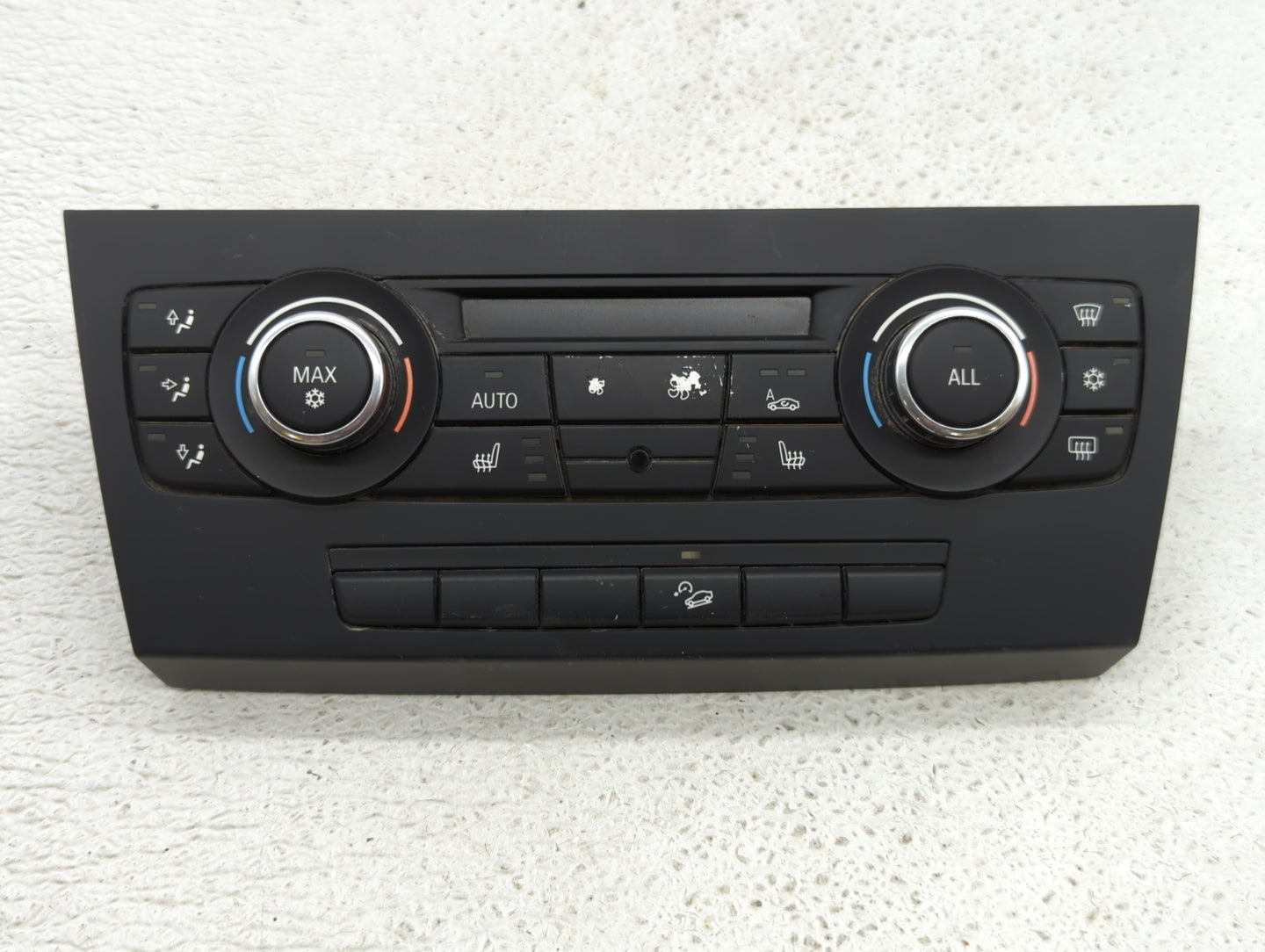 2010 Bmw 335i Climate Control Module Temperature AC/Heater Replacement P/N:090205730 6411 9221854-02 Fits OEM Used Auto Part