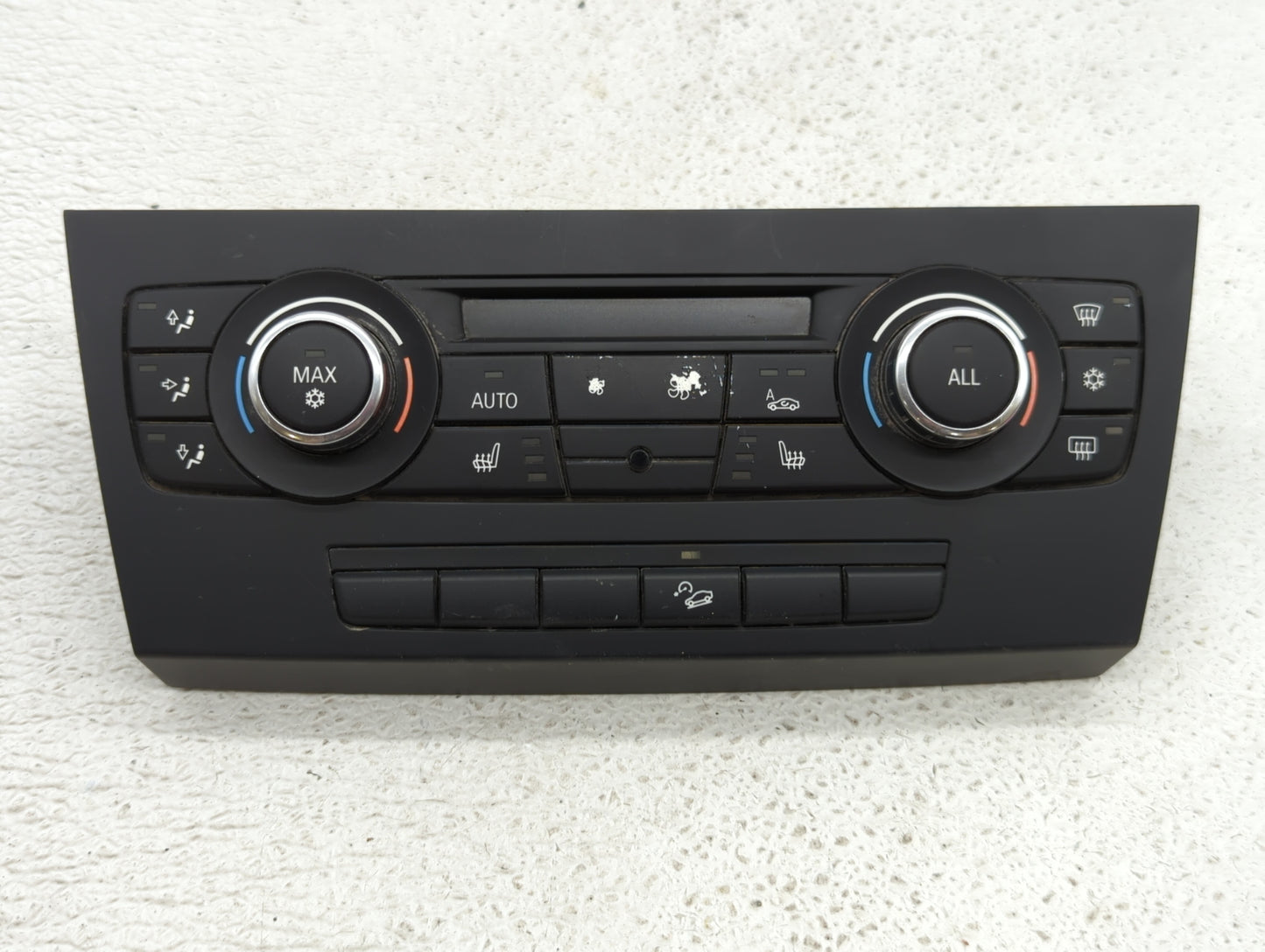 2010 Bmw 335i Climate Control Module Temperature AC/Heater Replacement P/N:090205730 6411 9221854-02 Fits OEM Used Auto Part