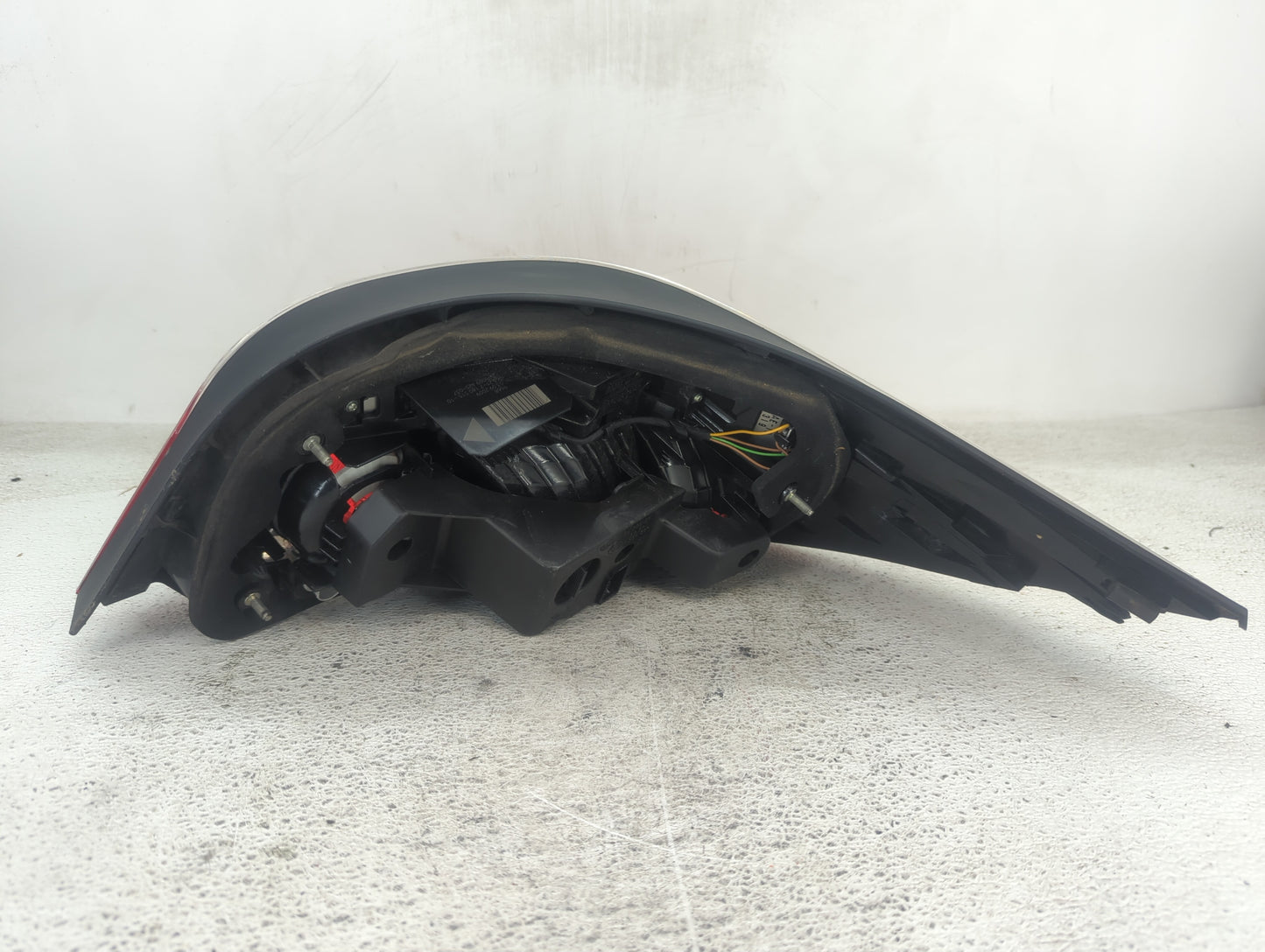 2008-2010 Bmw 528 Tail Light Assembly Passenger Right OEM P/N:63217180515 009425-037 Fits Fits 2008 2009 2010 OEM Used Auto 